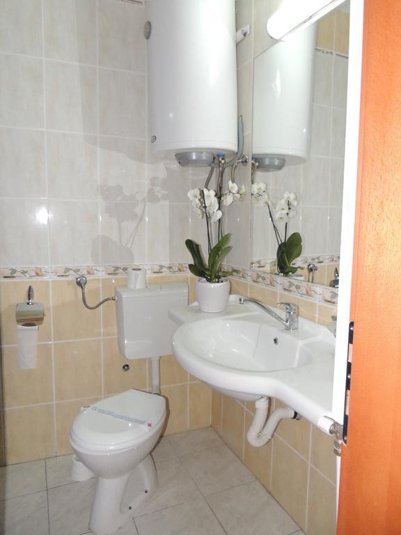 Guest House Dabi Kruševac Zewnętrze zdjęcie