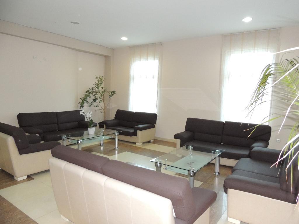 Guest House Dabi Kruševac Zewnętrze zdjęcie