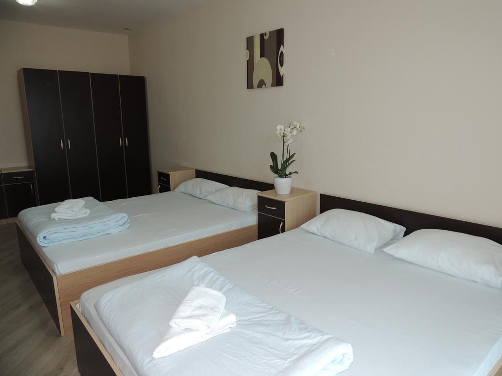 Guest House Dabi Kruševac Zewnętrze zdjęcie