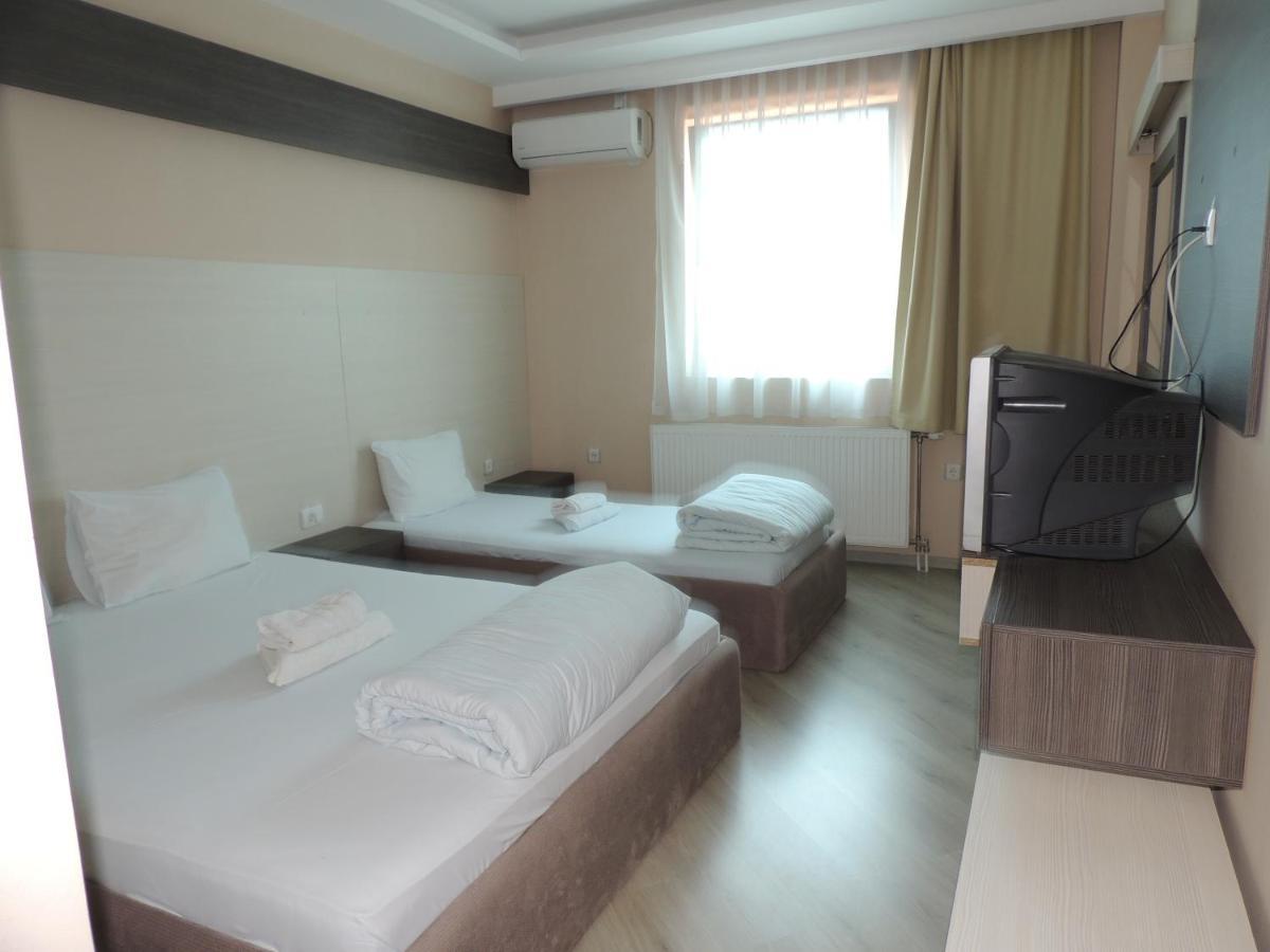 Guest House Dabi Kruševac Zewnętrze zdjęcie